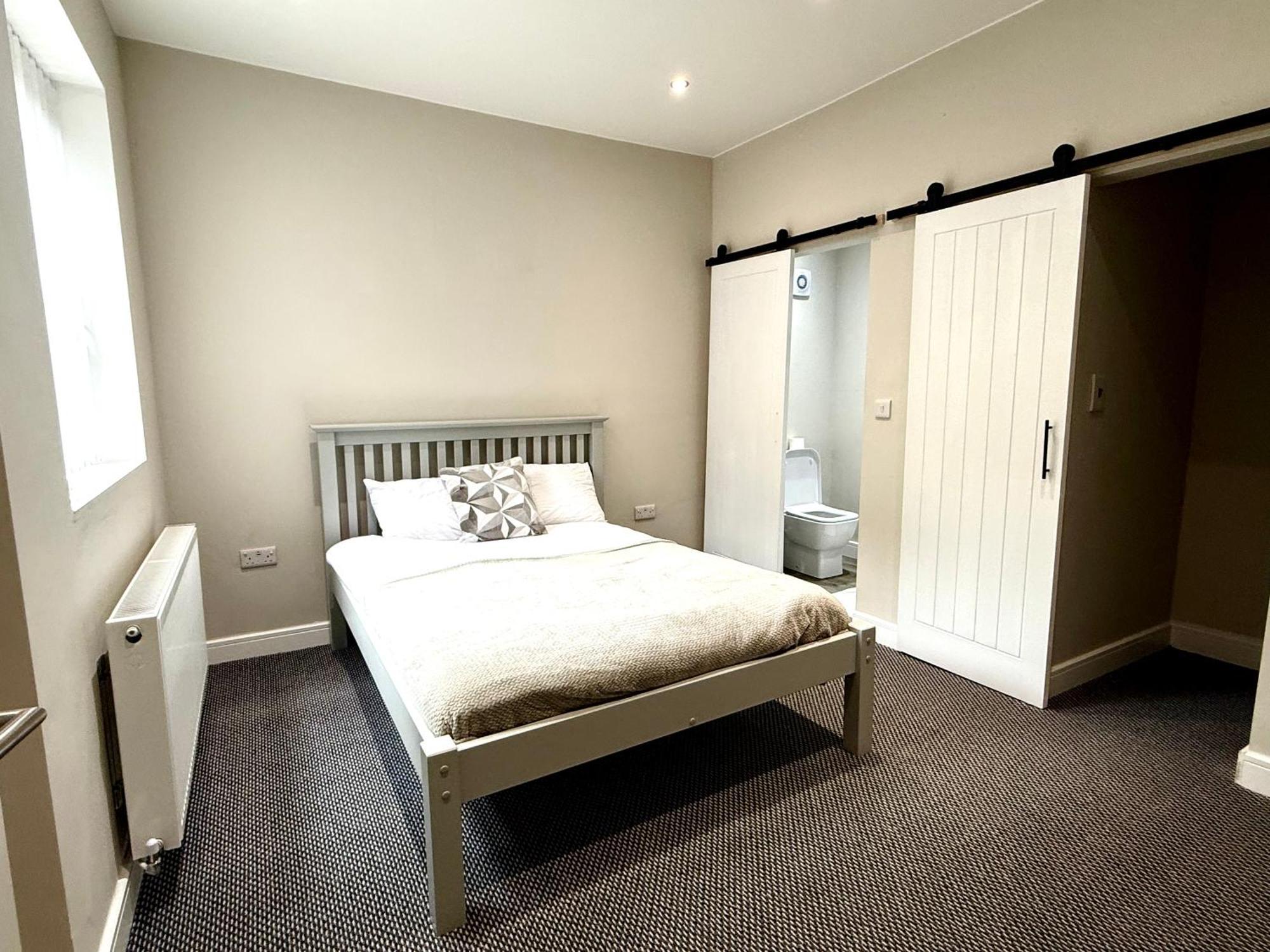 Brand New Lovely Flats By The Forest Tram Stop In