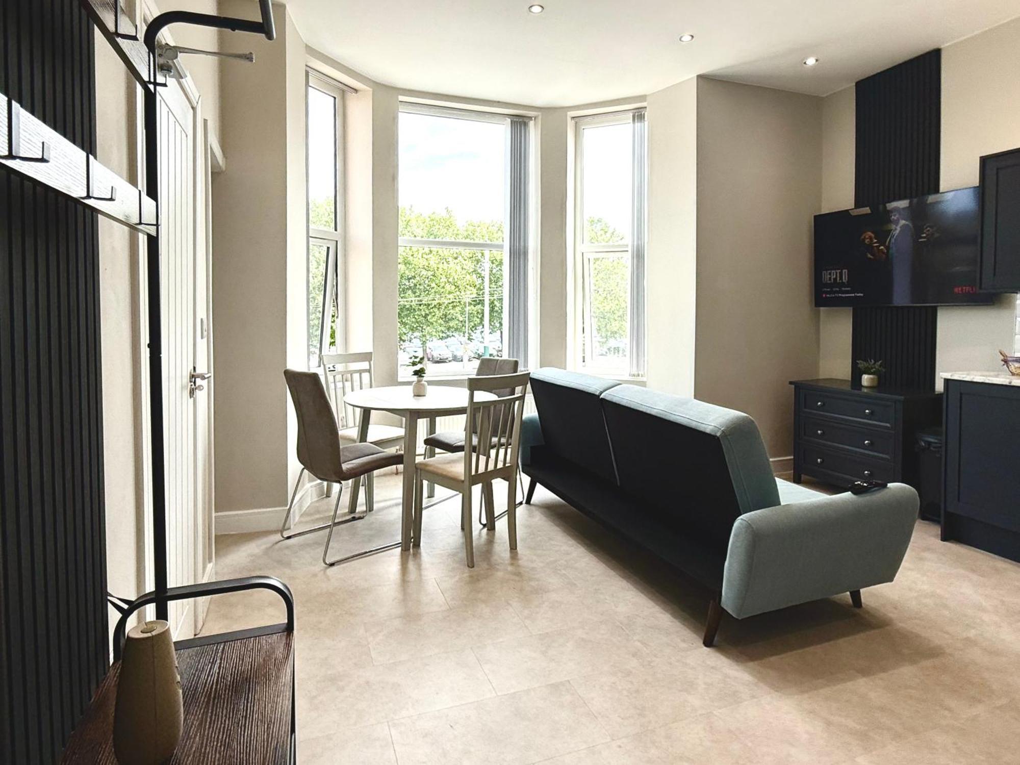 Brand New Lovely Flats By The Forest Tram Stop In
