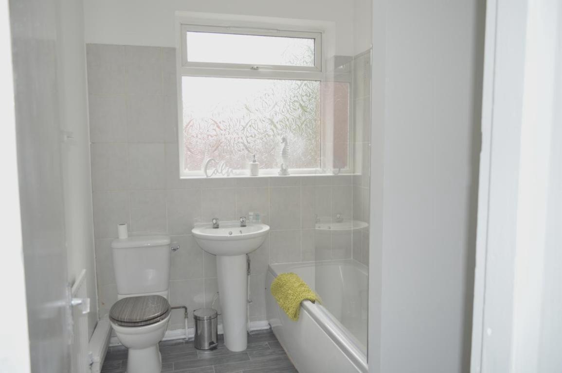 Apartamento Brand New Lovely Flats By The Forest Tram Stop In *